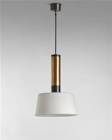 Stilnovo Lampada a sospensione in ottone e metallo laccato nero con diffusore in