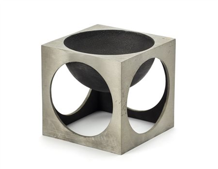 Renzo Burchiellaro Scultura in metallo spazzolato di forma cubica con fori circo