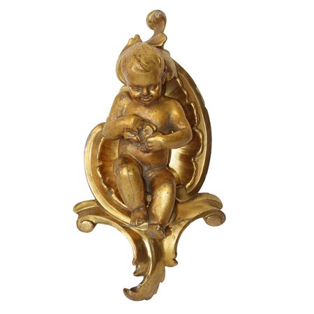 Putto in terracotta dorata a foglia in conchiglia di legno dorato, Late 19° secolo