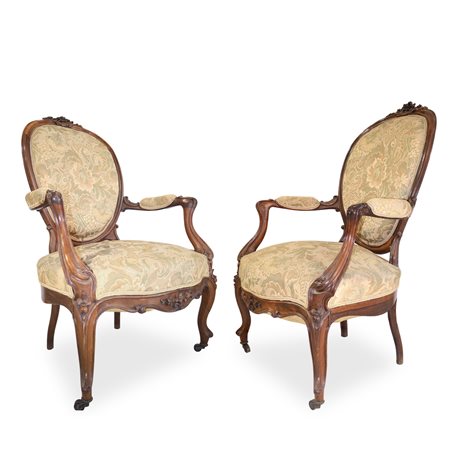 Coppia di poltrone Luigi Filippo in legno di noce con tappezzeria floreale damascata