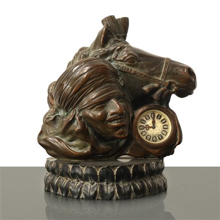 Testa di cavallo con orologio