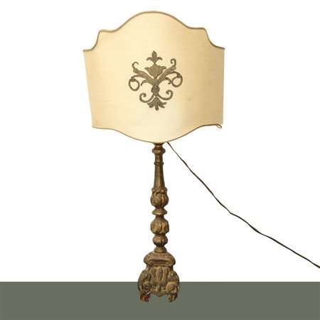 Lume in legno dorato