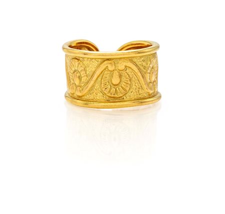  
Anello a fascia in oro 
 Misura 15