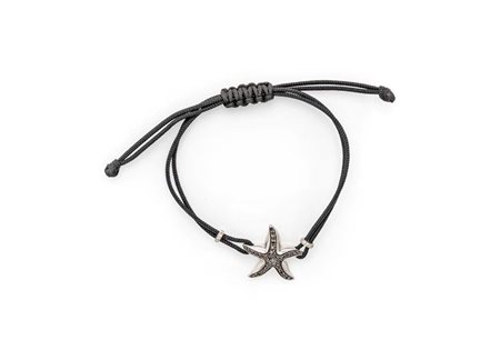  
Bracciale con stella marina in argento e diamanti neri 
 Diametro cm 2,5