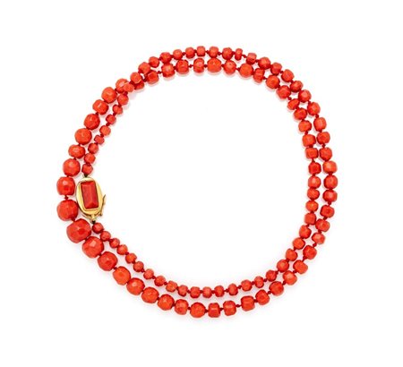  
Collana in corallo ed oro 
 Lunghezza cm 76