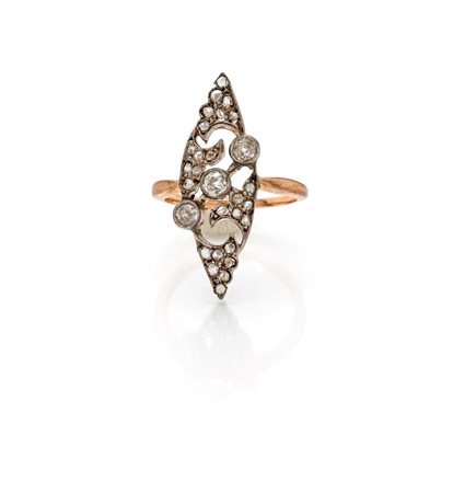  
Anello a marquise in oro, platino e diamanti Art nouveau
 Misura 12