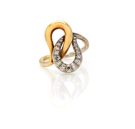  
Anello in oro e brillanti 
 Misura 10