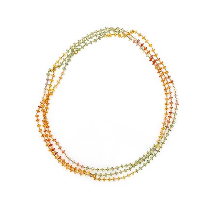  
Collana a laccio in oro e  zaffiri multicolor 
 Lunghezza cm 120