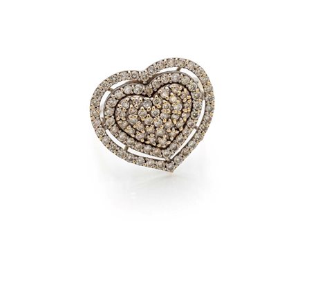  
Anello in oro e brillanti 
 Misura 13