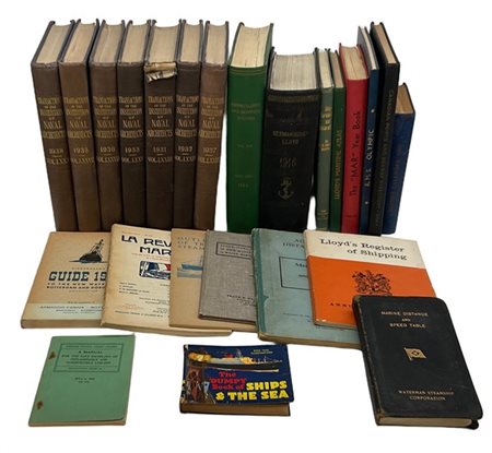 Lotto formato da libri di vario genere, principalmente inglesi riguardanti la n