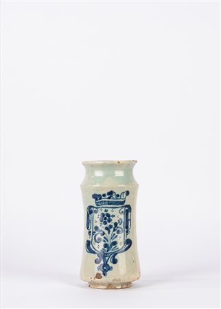 Antico albarello in ceramica, decorato con stemma fiorito