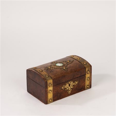 Carillon in legno con finiture in ottone e smalti, Inghilterra fine secolo XIX - inizi secolo XX