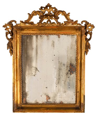 Specchiera in legno intagliato e dorato, secolo XIX