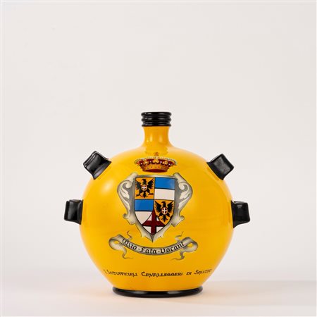 CERAMICHE GALVANI (Pordenone 1811)  - Vaso in ceramica policroma per i Cavalleggeri di Saluzzo