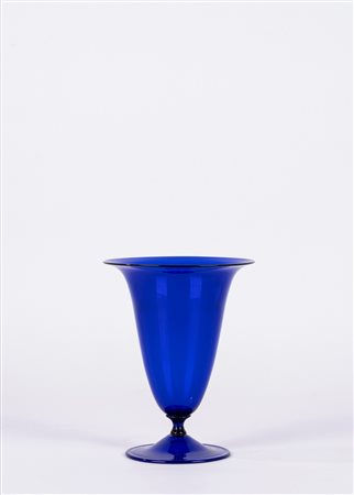 Coppa in vetro di Murano blu, anni '40-'50 del Novecento