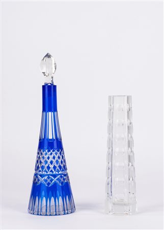 Bottiglia e vaso in cristallo di Boemia