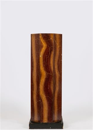 Base ottagonale in legno dipinto a finta onice