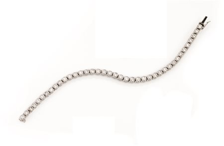 BRACCIALE TENNIS IN ORO BIANCO E DIAMANTIad una fila di trentanove brillanti...