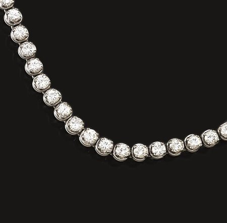 BRACCIALE 'TENNIS' IN ORO BIANCO E DIAMANTIrealizzato ad una fila di...