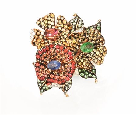 ANELLO IN ORO ROSA, ORO BRUNITO, ZAFFIRI COLORATI, GRANATI, TORMALINA E...