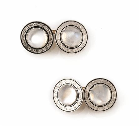 PAIO DI GEMELLI IN ORO BIANCO, ORO ROSA 18 K E PIETRE DI LUNA ciascuno di...