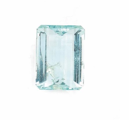 ACQUAMARINAdi forma rettangolare e taglio a gradini, 53 ct circa