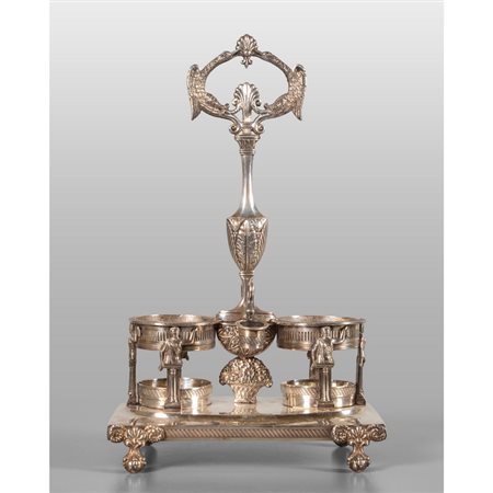 Grande oliera in argento con piedini di forma 