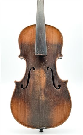 Violino 7/8 di scuola sassone 1930-40 c.
Fondo in due pezzi con marezzatura leg