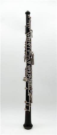 Oboe F. Lorée, Parigi metà del XX° secolo
In legno di ebano, meccaniche in nich
