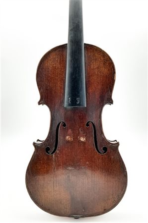 Violino 7/8 di scuola boema 1890-1900 c.
Fondo in un sol pezzo con marezzatura