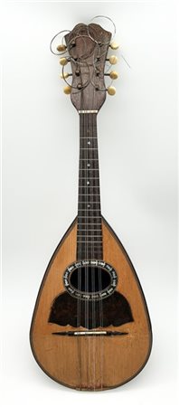 Mandolino di Paolo Fonzetti, Napoli 1900 c.
Fondo bombato di 19 doghe, tavola i