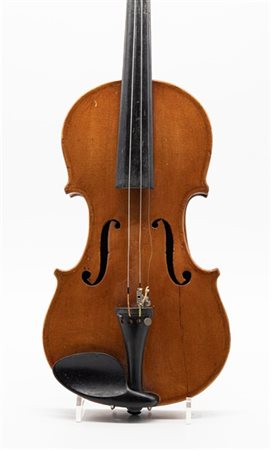 Violino 7/8 della scuola di Mirecourt, 1920-30 c.
Fondo in due pezzi con marezz