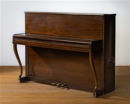 Grotrian Steinweg, Braunschweig
Pianoforte verticale con cassa a finitura legno