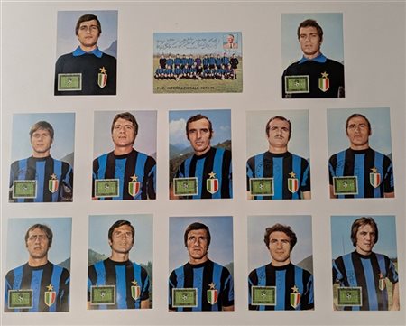 F.C. Internazionale. Lotto 13 cartoline così composto : 12 cartoline F.C. Inter