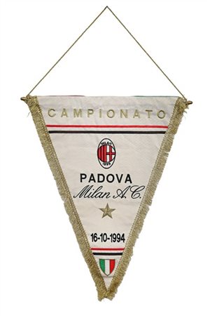 Padova - Milan A.C. Gagliardetto ricamato da incontro disputata in data 16 otto