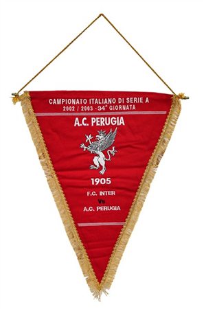 F.C. Inter - A.C. Perugia. Gagliardetto ricamato da ncontro disputata in data 2