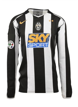 Zlatan IBRAHIMOVIC. Maglia nr.9 Juventus preparata per la stagione 2004-2005 de