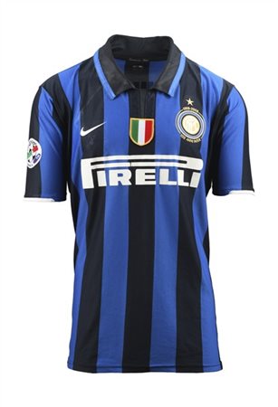 Zlatan IBRAHIMOVIC. Maglia numero 8 Fc Internazionale preparata per la stagione