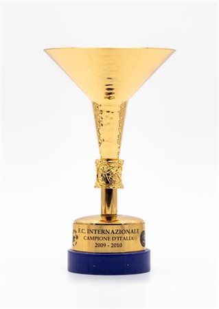 F.C. Internazionale. Coppa Scudetto Campione d'Italia 2009/2010. Trofeo commemo