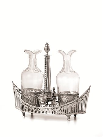 OLIERA, PARIGI, FINE SECOLO XVIII&nbsp; in argento, base a navette,&nbsp;...