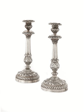 COPPIA DI CANDELIERI, PARIGI, MET&Agrave; SECOLO XIX, ARGENTIERE FAVIEbase...