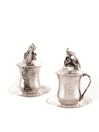 COPPIA DI TAZZE DA T&Egrave; CON COPERCHIO E PIATTINO, NORD AFRICA, INIZI...