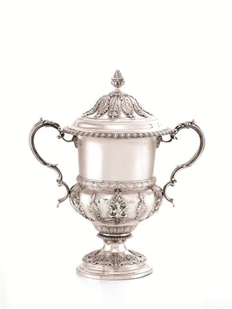 COPPA, LONDRA, 1912, ARGENTIERE C.S. HARRIS &amp; SONS LTDbase circolare...