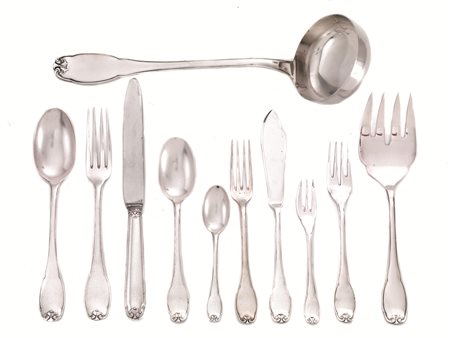 SERVITO DI POSATE, SECOLO XXin argento con finale dei manici sagomati e...