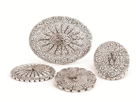 QUATTRO SPECCHI, TURCHIA,&nbsp; SECOLO XX&nbsp; tre di forma ovale e uno di...