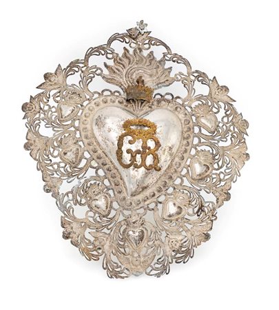  
Ex voto in lamina d'argento "cuore" 
 cm 31x25,5 - gr. 70