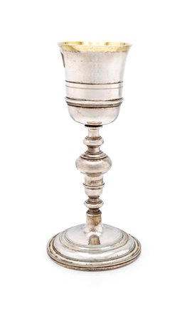 
Calice liturgico settecentesco in argento 
 cm 21,5x7,3 - gr. 296
