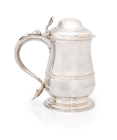  
Tankard in argento, Londra 1771, argentiere Charles Woodward o Chas Wright 
 altezza cm 20 - gr. 830
