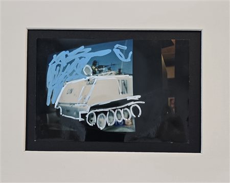 MARIO SCHIFANO, ( 1934-1998), Senza titolo fotografia ritoccata a mano, cm 10...