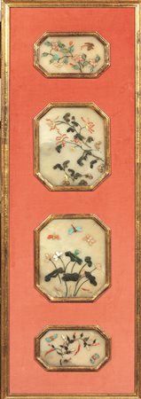 DUE PANNELLI CINA SEC. XIX il legno montati con placche in petra dura...